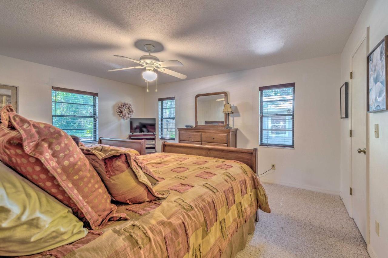 Canalfront Homosassa Escape With Private Dock! Ngoại thất bức ảnh
